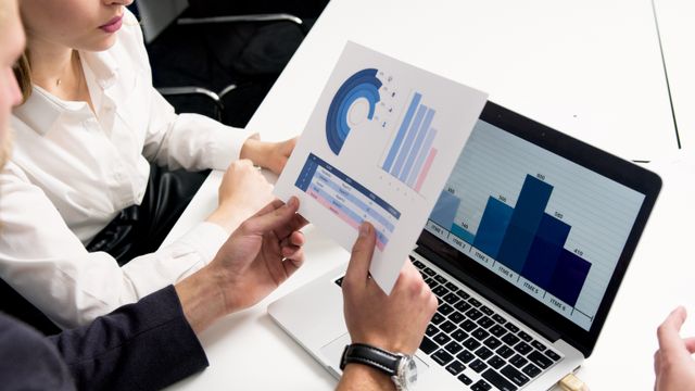 Power BI vs Tableau vs Qlik: Datenblatt